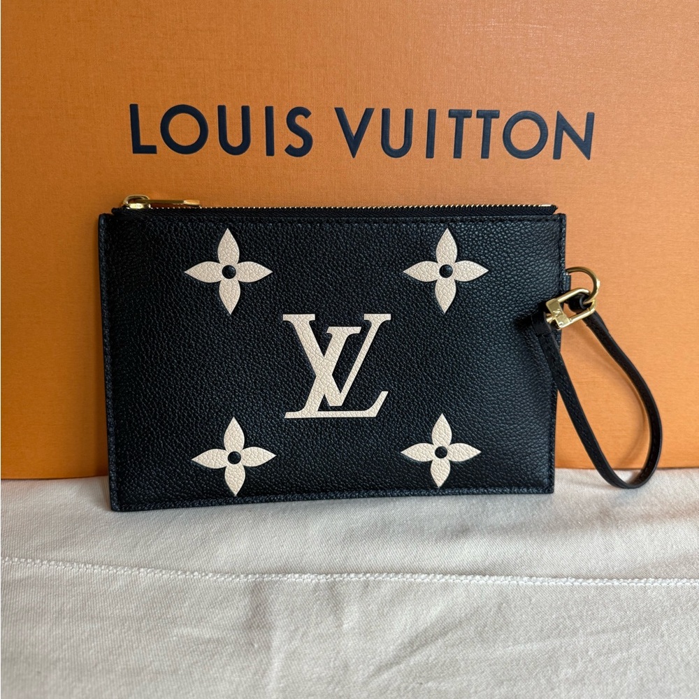 Louis Vuitton NeoNoe Bicolor Monogram Empreinte Giant MM wristlet